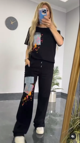 Women Printed Co-Ord set With Crop Top And Jogger
